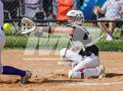 Thumbnail 3 in Independence vs Bondurant-Farrar (Rick Doran Classic) photogallery.