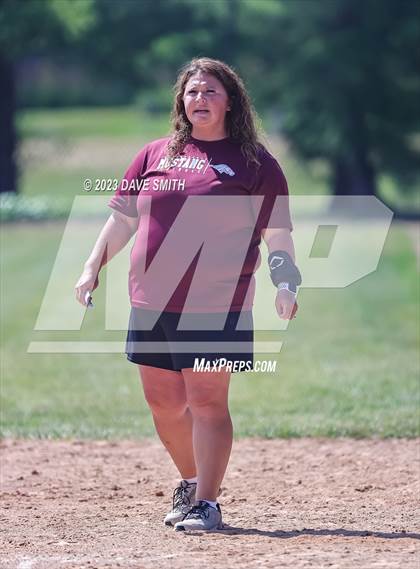 Thumbnail 2 in Independence vs Bondurant-Farrar (Rick Doran Classic) photogallery.