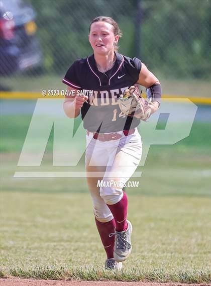 Thumbnail 3 in Independence vs Bondurant-Farrar (Rick Doran Classic) photogallery.