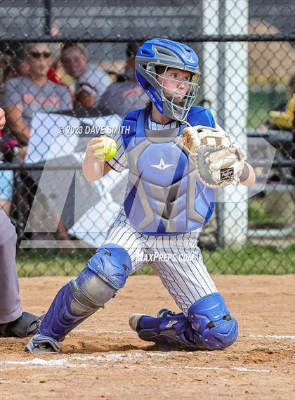 Thumbnail 2 in Independence vs Bondurant-Farrar (Rick Doran Classic) photogallery.