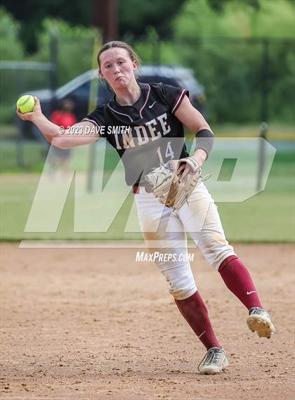 Thumbnail 3 in Independence vs Bondurant-Farrar (Rick Doran Classic) photogallery.