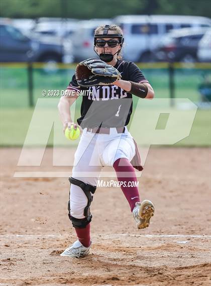 Thumbnail 2 in Independence vs Bondurant-Farrar (Rick Doran Classic) photogallery.