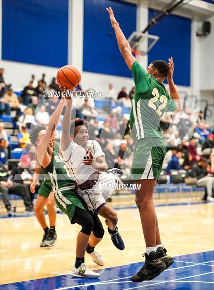 Thumbnail 2 in St. Patrick-St. Vincent vs. Weston Ranch (Crush in the Valley) photogallery.