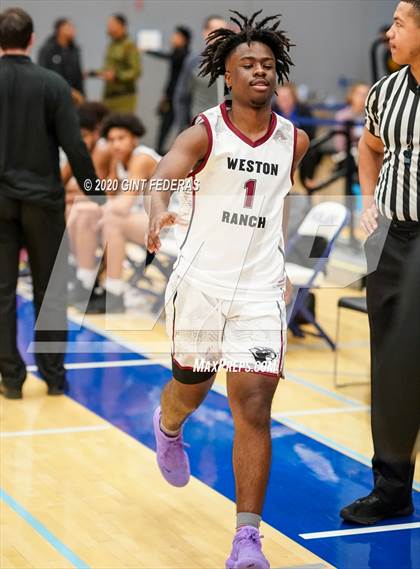 Thumbnail 2 in St. Patrick-St. Vincent vs. Weston Ranch (Crush in the Valley) photogallery.