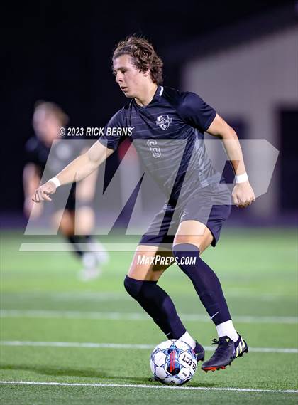 Thumbnail 2 in Grand Oaks vs Conroe photogallery.