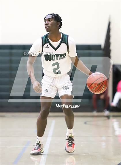 Thumbnail 2 in Buchanan vs. Hoover (Holiday Invitational Tournament) photogallery.