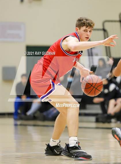 Thumbnail 1 in Buchanan vs. Hoover (Holiday Invitational Tournament) photogallery.