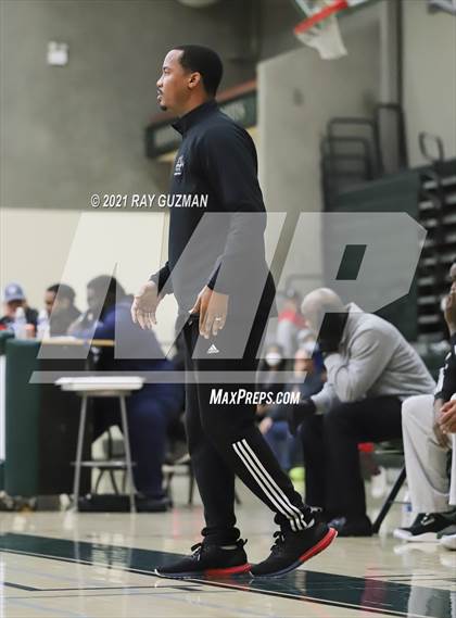 Thumbnail 1 in Buchanan vs. Hoover (Holiday Invitational Tournament) photogallery.