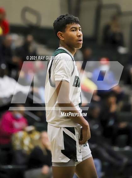 Thumbnail 3 in Buchanan vs. Hoover (Holiday Invitational Tournament) photogallery.