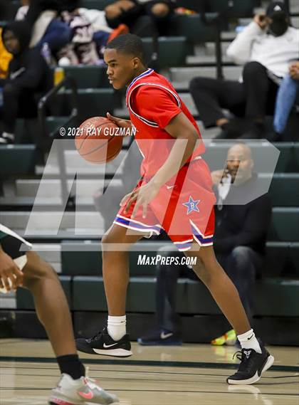 Thumbnail 1 in Buchanan vs. Hoover (Holiday Invitational Tournament) photogallery.