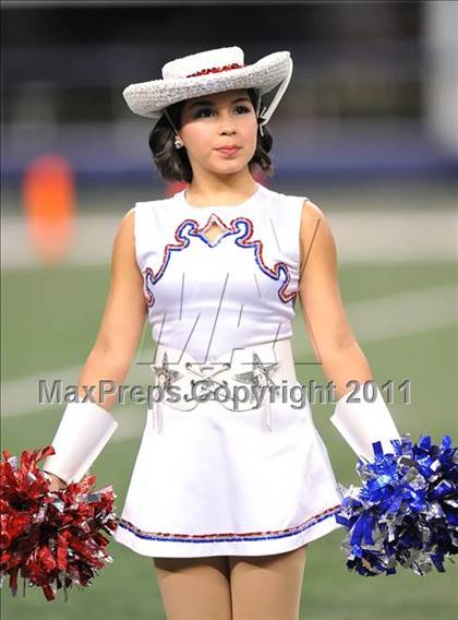 Thumbnail 2 in Lamar vs. Cooper (5A Division 2 Region 1 Bi-District) photogallery.