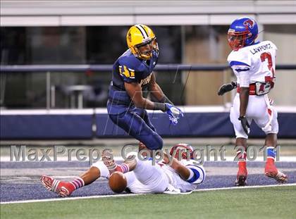 Thumbnail 1 in Lamar vs. Cooper (5A Division 2 Region 1 Bi-District) photogallery.