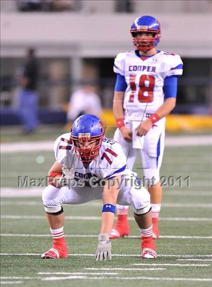 Thumbnail 3 in Lamar vs. Cooper (5A Division 2 Region 1 Bi-District) photogallery.