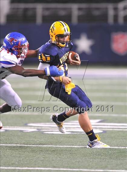 Thumbnail 3 in Lamar vs. Cooper (5A Division 2 Region 1 Bi-District) photogallery.