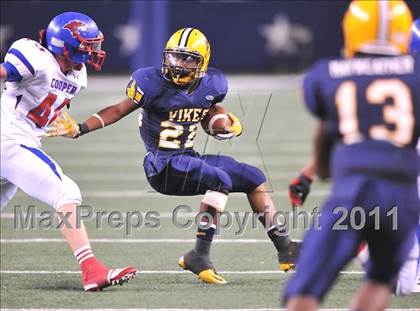 Thumbnail 1 in Lamar vs. Cooper (5A Division 2 Region 1 Bi-District) photogallery.