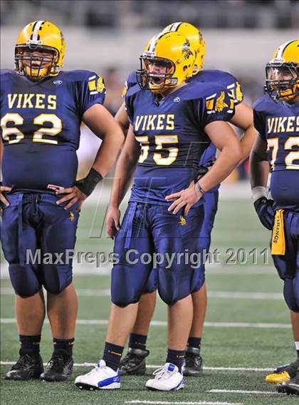 Thumbnail 2 in Lamar vs. Cooper (5A Division 2 Region 1 Bi-District) photogallery.