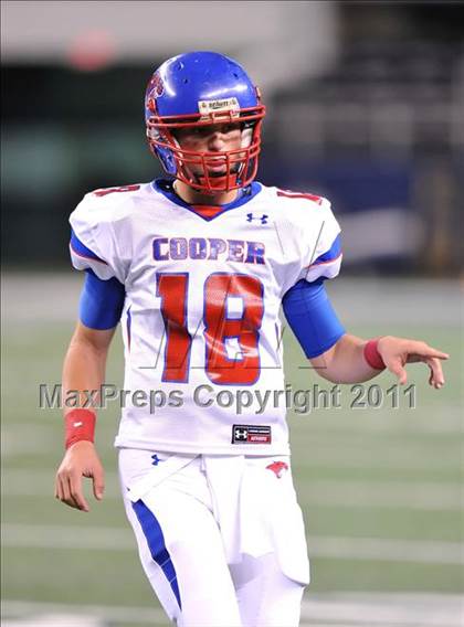 Thumbnail 3 in Lamar vs. Cooper (5A Division 2 Region 1 Bi-District) photogallery.