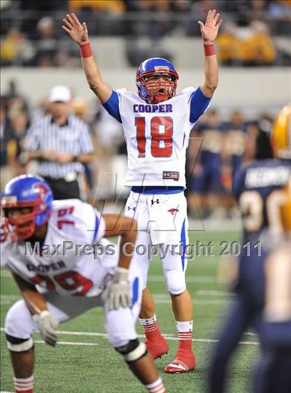 Thumbnail 3 in Lamar vs. Cooper (5A Division 2 Region 1 Bi-District) photogallery.