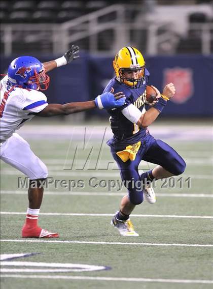 Thumbnail 2 in Lamar vs. Cooper (5A Division 2 Region 1 Bi-District) photogallery.