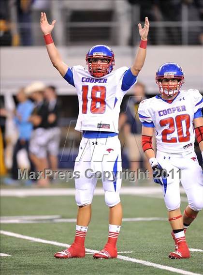 Thumbnail 2 in Lamar vs. Cooper (5A Division 2 Region 1 Bi-District) photogallery.