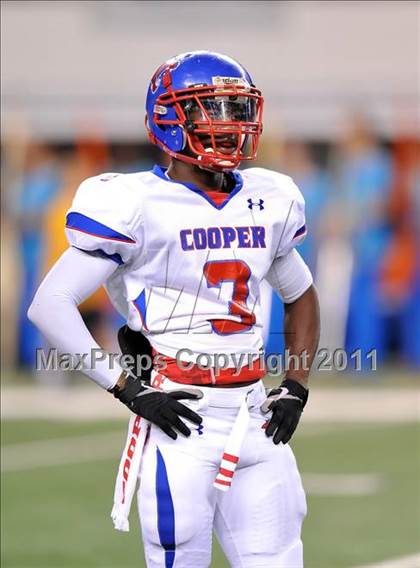 Thumbnail 3 in Lamar vs. Cooper (5A Division 2 Region 1 Bi-District) photogallery.