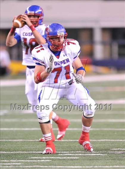 Thumbnail 2 in Lamar vs. Cooper (5A Division 2 Region 1 Bi-District) photogallery.