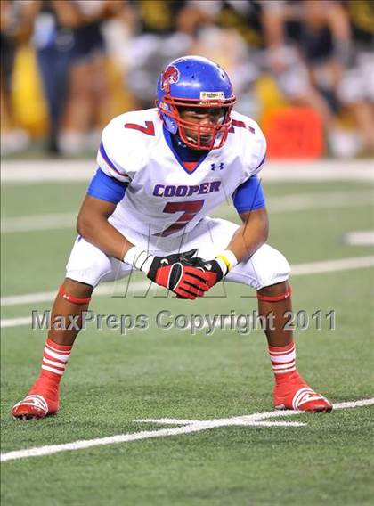 Thumbnail 3 in Lamar vs. Cooper (5A Division 2 Region 1 Bi-District) photogallery.