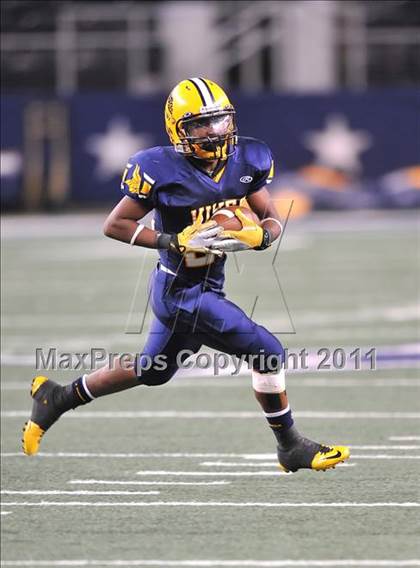 Thumbnail 2 in Lamar vs. Cooper (5A Division 2 Region 1 Bi-District) photogallery.