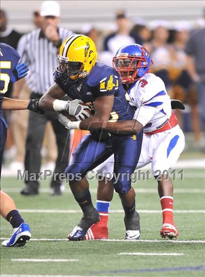 Thumbnail 2 in Lamar vs. Cooper (5A Division 2 Region 1 Bi-District) photogallery.