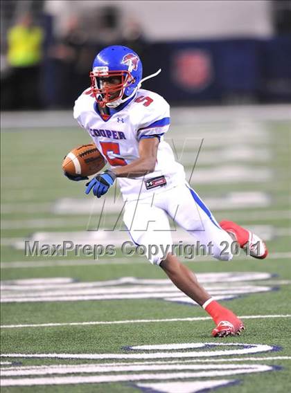 Thumbnail 1 in Lamar vs. Cooper (5A Division 2 Region 1 Bi-District) photogallery.