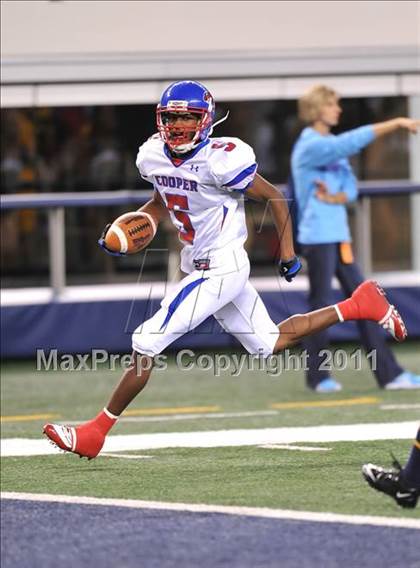 Thumbnail 1 in Lamar vs. Cooper (5A Division 2 Region 1 Bi-District) photogallery.