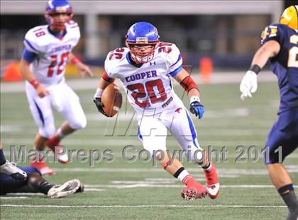 Thumbnail 2 in Lamar vs. Cooper (5A Division 2 Region 1 Bi-District) photogallery.