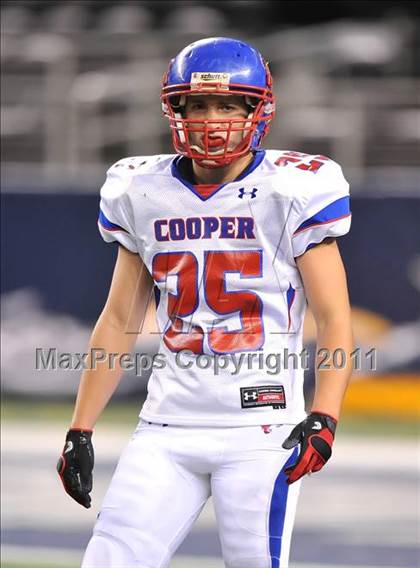 Thumbnail 2 in Lamar vs. Cooper (5A Division 2 Region 1 Bi-District) photogallery.