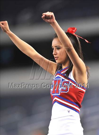 Thumbnail 2 in Lamar vs. Cooper (5A Division 2 Region 1 Bi-District) photogallery.