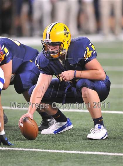 Thumbnail 3 in Lamar vs. Cooper (5A Division 2 Region 1 Bi-District) photogallery.
