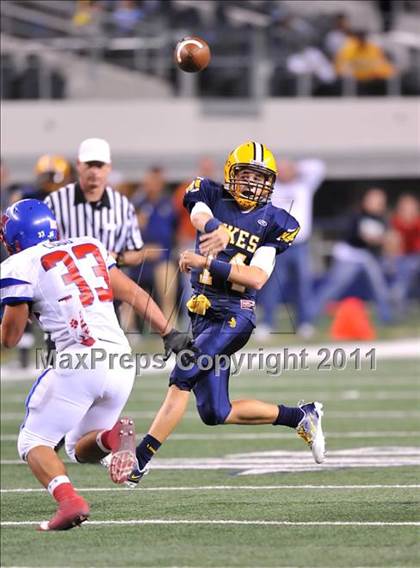 Thumbnail 2 in Lamar vs. Cooper (5A Division 2 Region 1 Bi-District) photogallery.