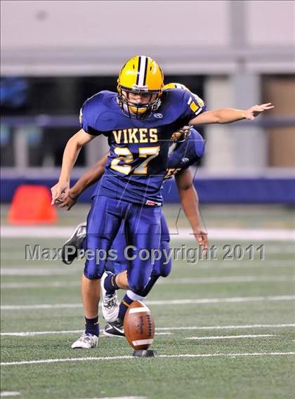 Thumbnail 2 in Lamar vs. Cooper (5A Division 2 Region 1 Bi-District) photogallery.