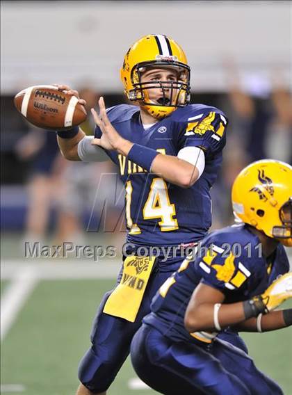 Thumbnail 3 in Lamar vs. Cooper (5A Division 2 Region 1 Bi-District) photogallery.
