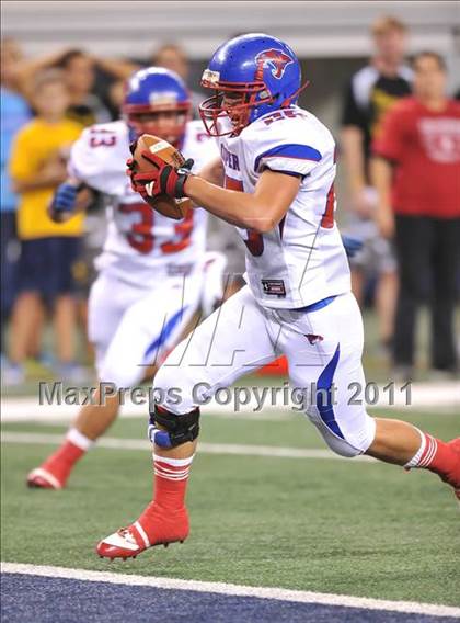 Thumbnail 2 in Lamar vs. Cooper (5A Division 2 Region 1 Bi-District) photogallery.