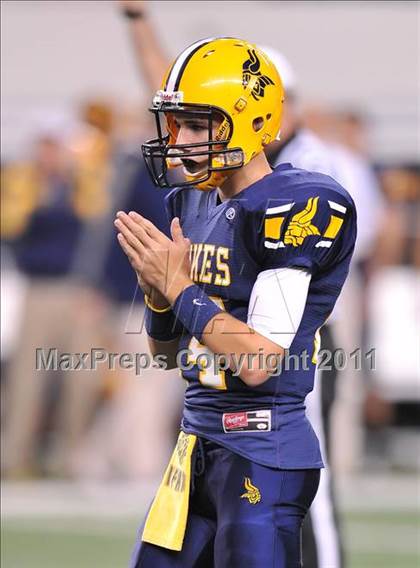 Thumbnail 3 in Lamar vs. Cooper (5A Division 2 Region 1 Bi-District) photogallery.