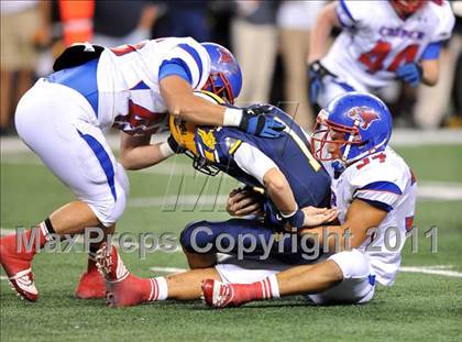 Thumbnail 3 in Lamar vs. Cooper (5A Division 2 Region 1 Bi-District) photogallery.