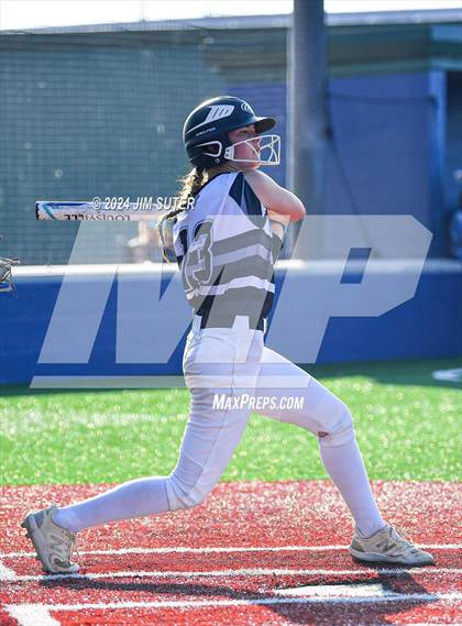Thumbnail 3 in Moulton vs Slocum (UIL 1A Regional Final) Game 2 photogallery.