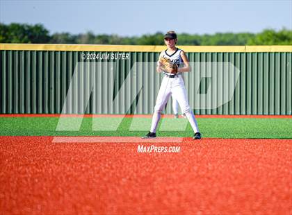 Thumbnail 1 in Moulton vs Slocum (UIL 1A Regional Final) Game 2 photogallery.