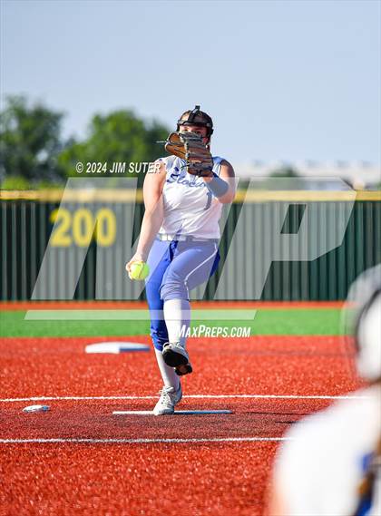 Thumbnail 3 in Moulton vs Slocum (UIL 1A Regional Final) Game 2 photogallery.