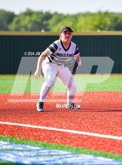 Thumbnail 1 in Moulton vs Slocum (UIL 1A Regional Final) Game 2 photogallery.