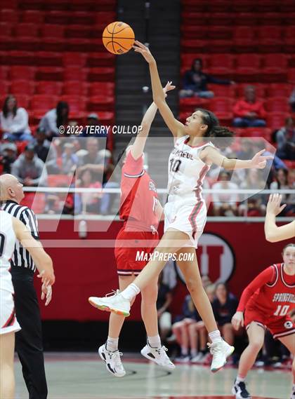 Thumbnail 3 in Springville vs. Bountiful (UHSAA 5A Semifinal) photogallery.