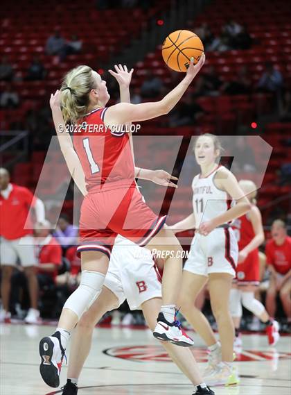 Thumbnail 3 in Springville vs. Bountiful (UHSAA 5A Semifinal) photogallery.