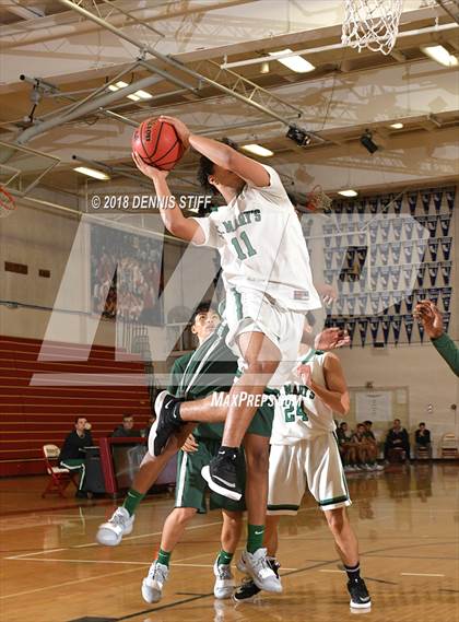 Thumbnail 1 in St. Mary's vs. Vanden (Jesuit JV Tournament) photogallery.