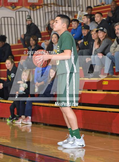 Thumbnail 3 in St. Mary's vs. Vanden (Jesuit JV Tournament) photogallery.