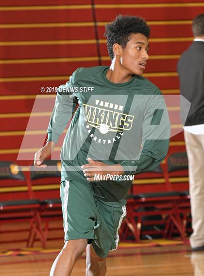 Thumbnail 1 in St. Mary's vs. Vanden (Jesuit JV Tournament) photogallery.